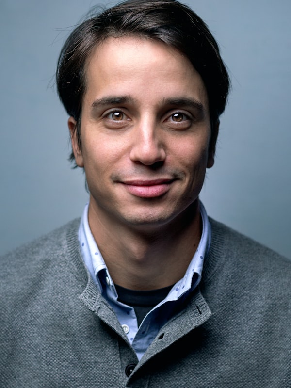 Erik, 44